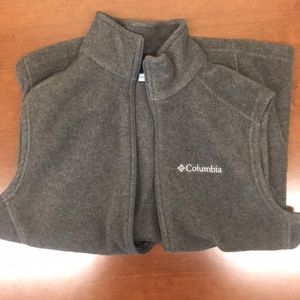 Grey Columbia vest